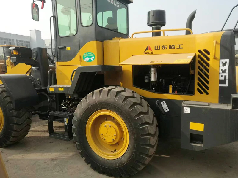 SDLG 933L