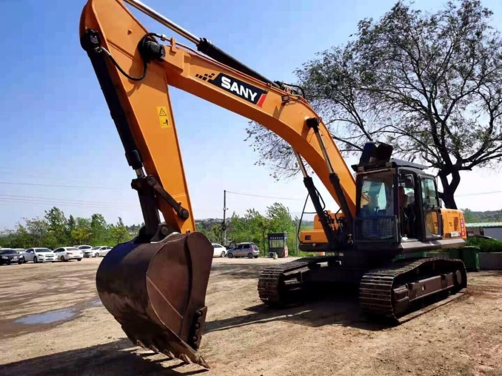 Comparing Excavator Manufacturers: Which Brand is Right for Your Project? 3 Used Sany335C Excavator