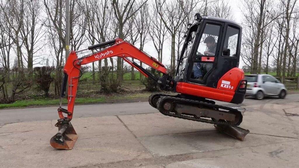 Mini Excavator Cost Comparison: New vs. Used—Which Is the Better Deal for You? 5 Mini Excavator Kubota KX61-3