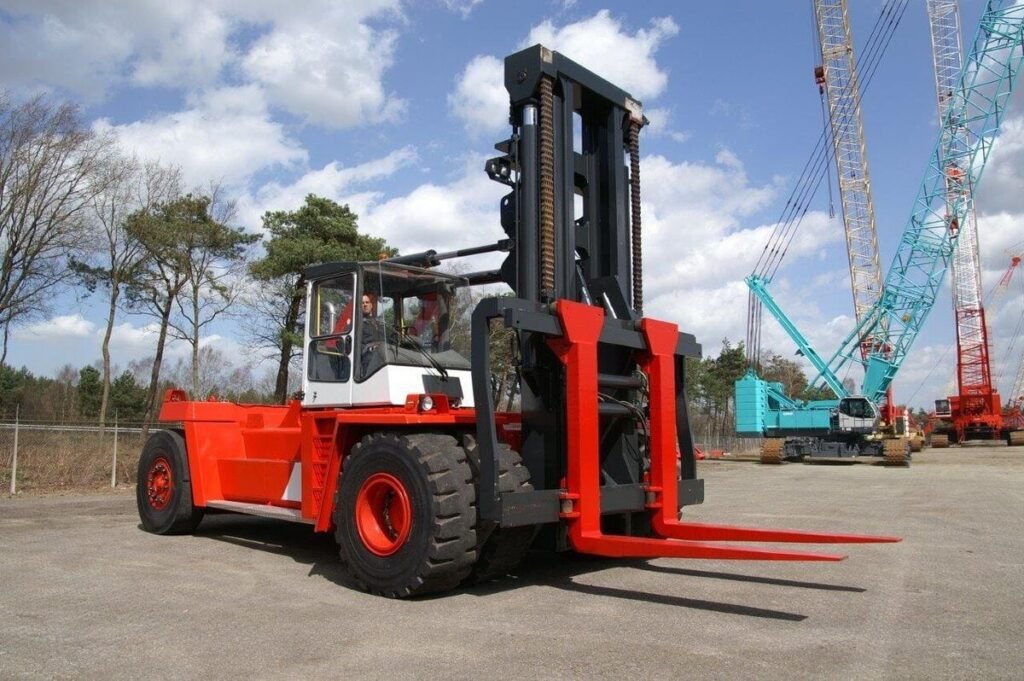 What is the World's Biggest Forklift? 5 biggest forklift2
