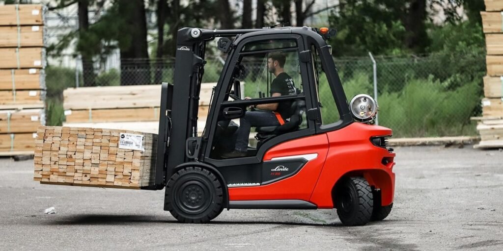 Who are the Largest Forklift Manufacturers? 5 linde forklift